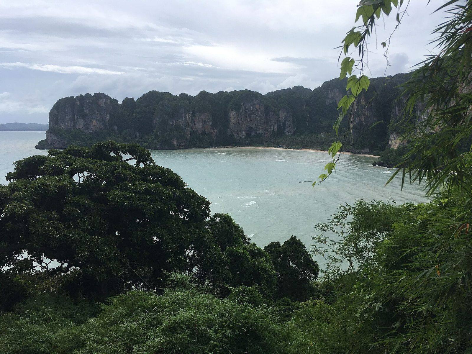 The viewpoint above Railay with limestone cliffs and the bay below