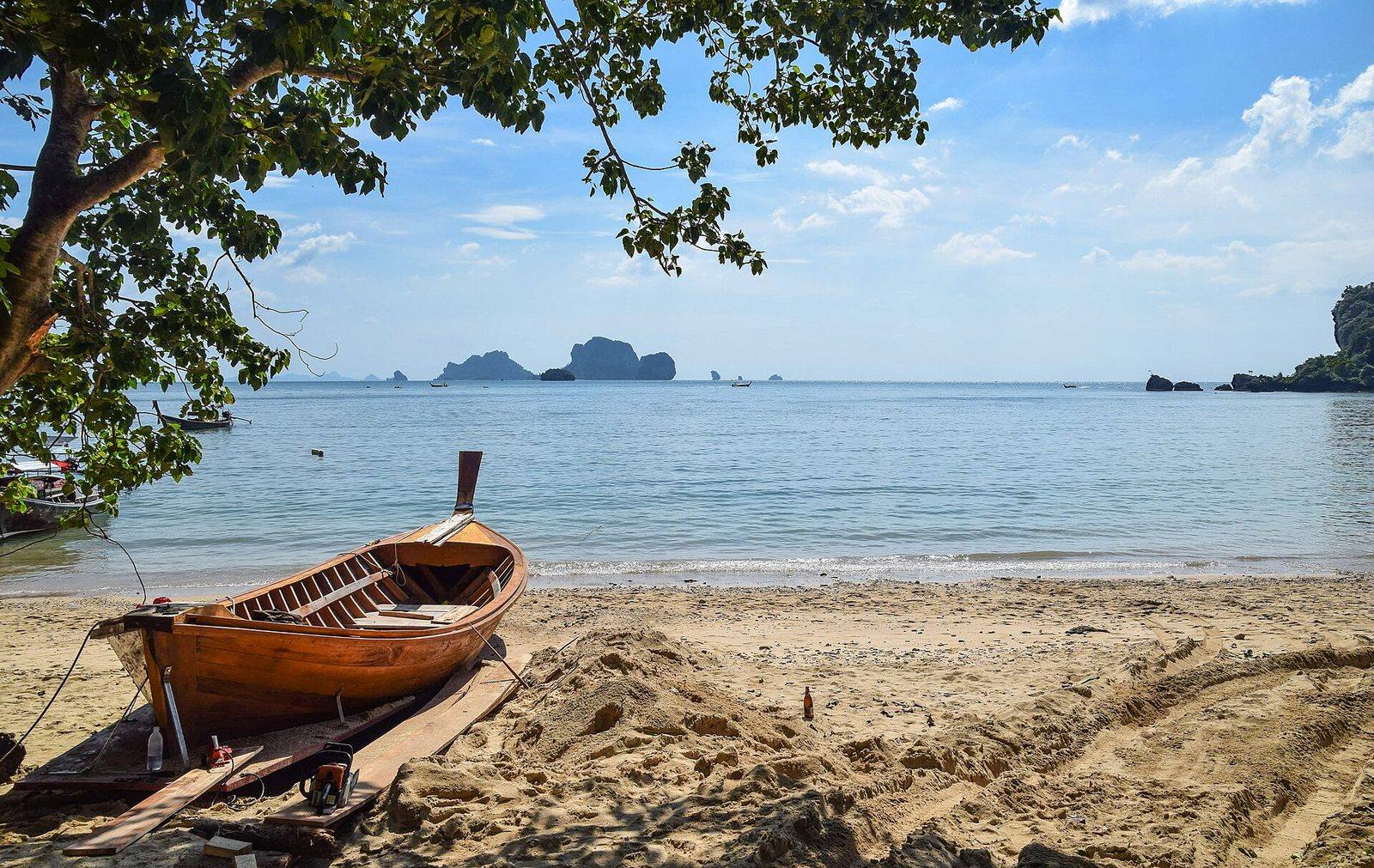 A boat at Ton Sai